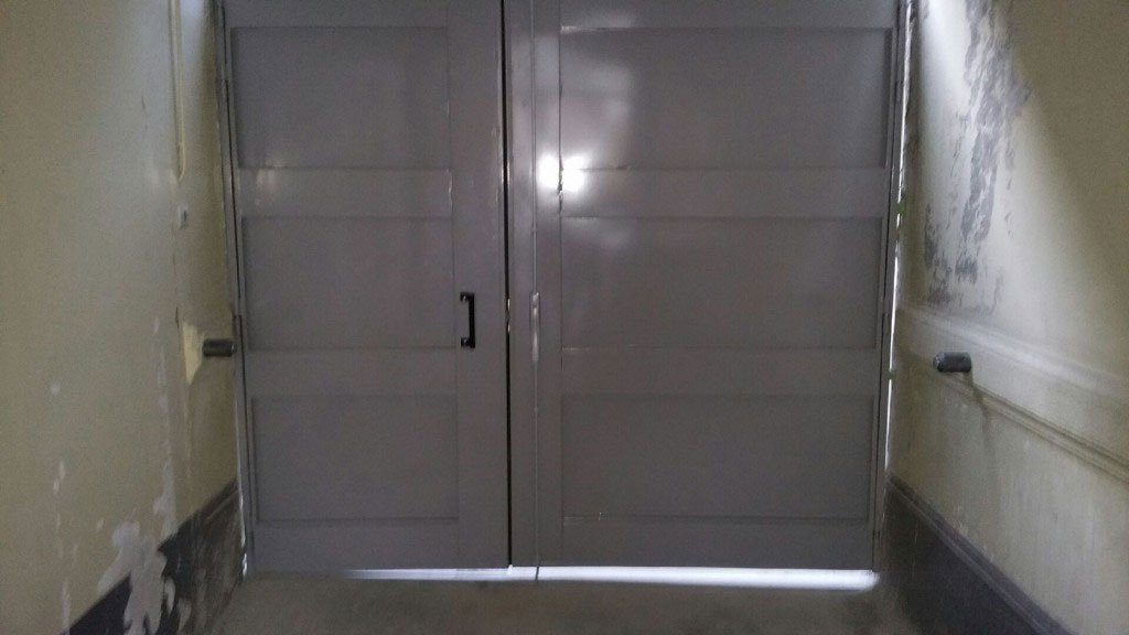 Remplacement d’une porte de cour intérieure